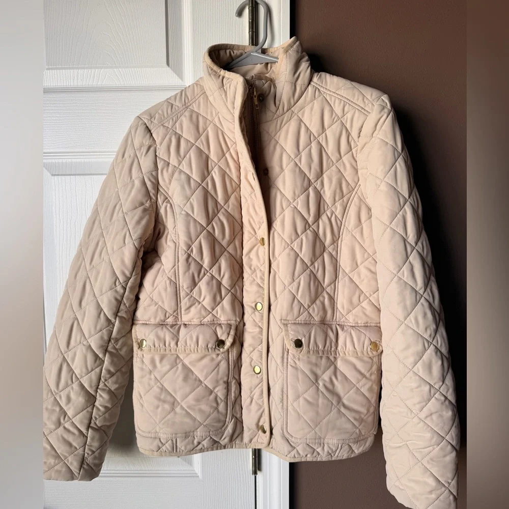 J CREW Quilted Cream Women's Jacket — make an offer! - Picture 8 of 8